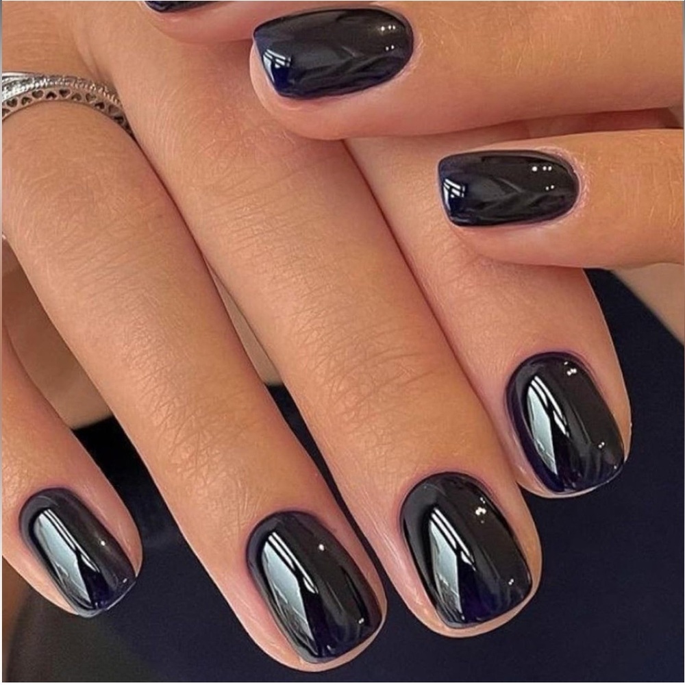 Glamermaid Glossy Black Press-On Nails